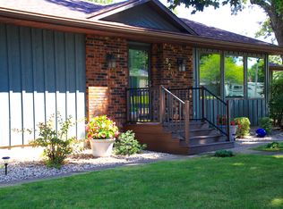 920 Riverview Dr, Nora Springs, IA 50458