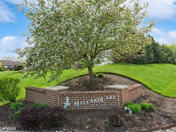 529 Widgeon Ln, Bloomingdale, IL 60108