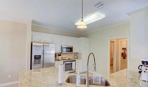 5th image of 10480 Plum Creek Dr
