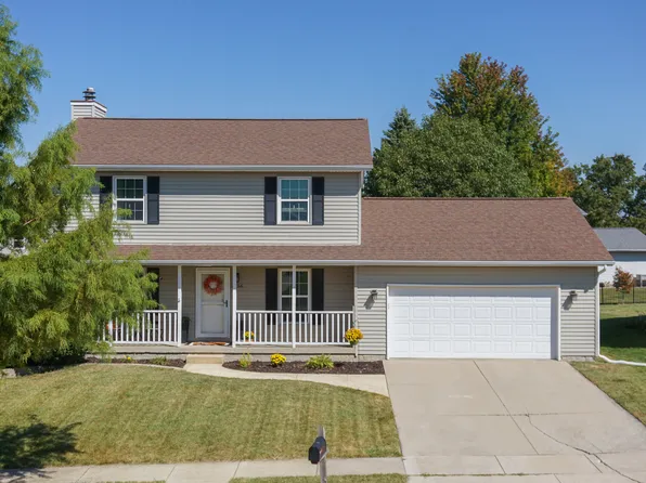 2756 Arrowhead Dr, Bloomington, IL 61704