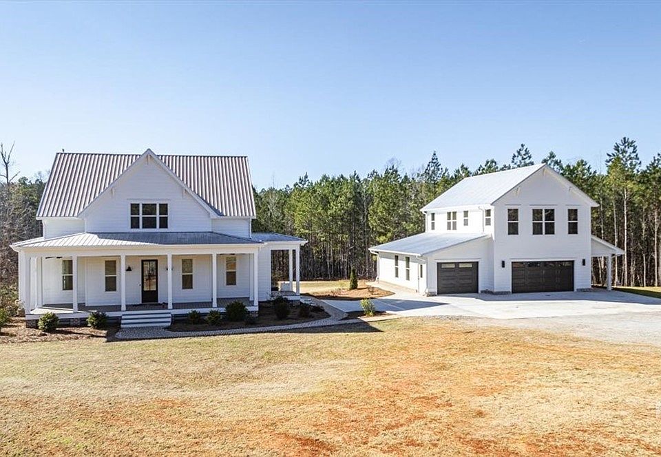 1st image of 2942 Salem Road