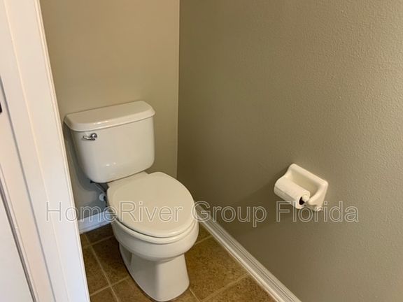 4th image of 3219 Academy Park Pl