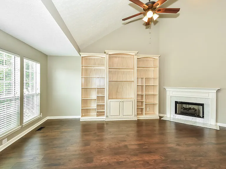 142 S Birchwood Dr — Photo 5