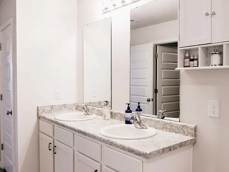 5438 Peach Dr — Photo 18