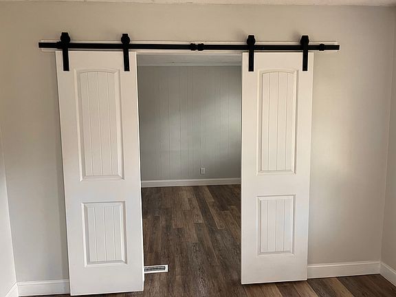 Entry to Living Room