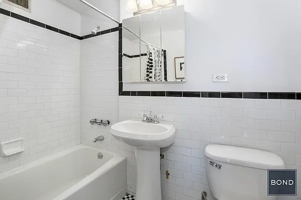 Sold by Bond New York | media 12