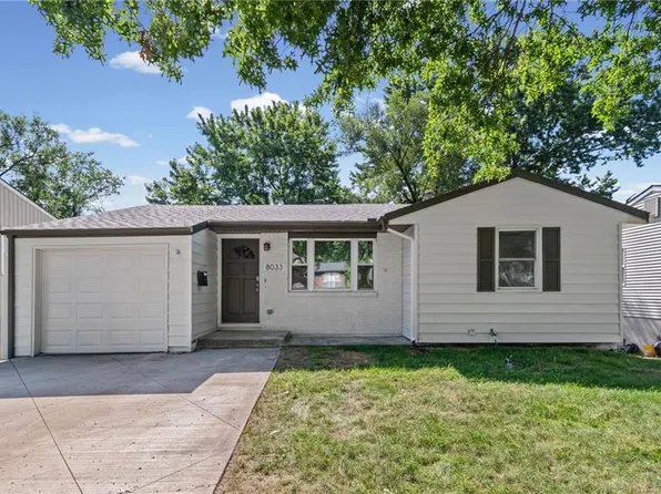 8033 NE San Rafael Dr, Kansas City, MO 64119