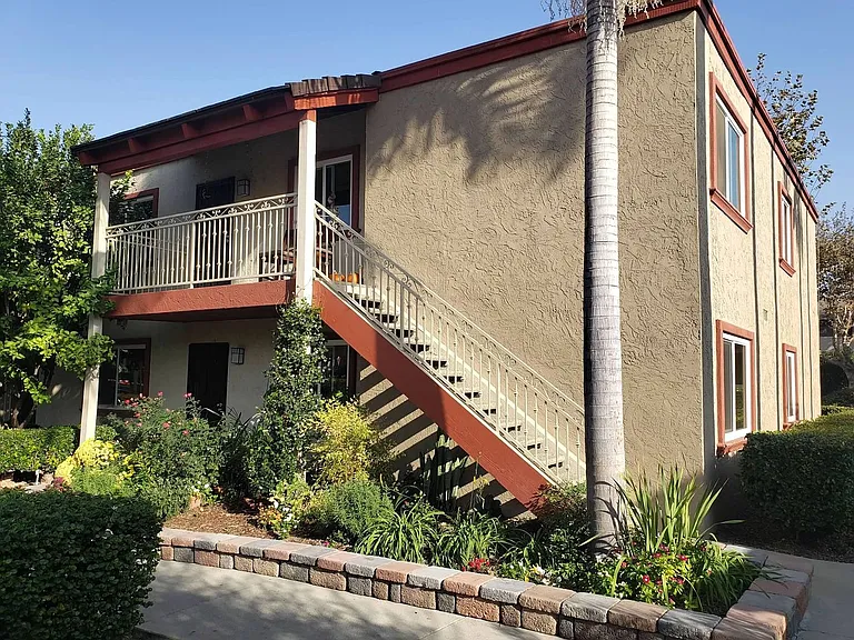2700 S Azusa Ave — Photo 1
