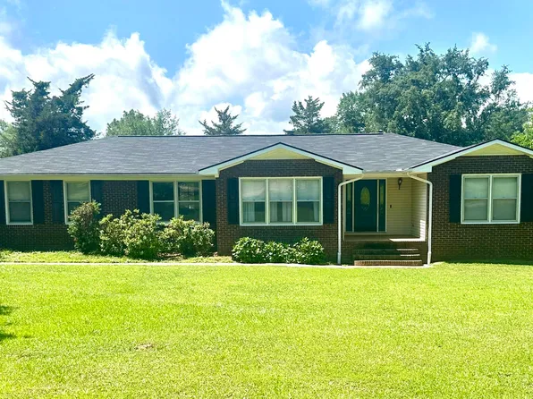 586 Cecile Dr, Oxford, AL 36203