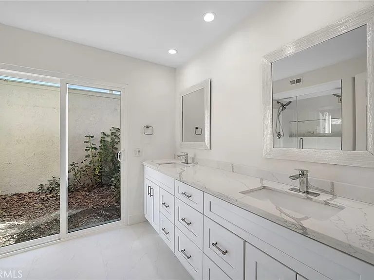 24295 Tahoe Ct — Photo 14