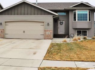 4609 S Wassom Ave, Sioux Falls, SD 57106