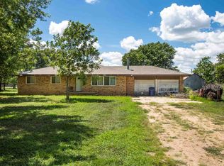 1351 N Meridian Rd, Peck, KS 67120