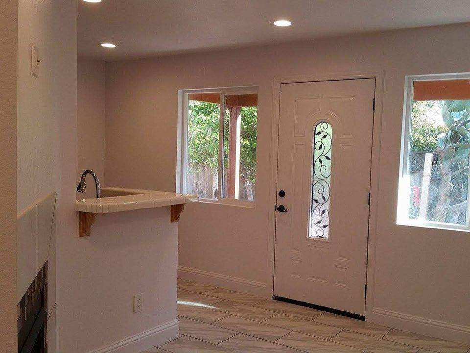 1st image of 2679 Kelley Ave
