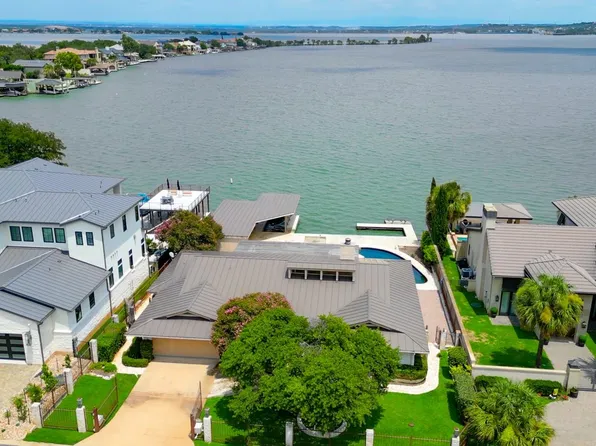203 Lighthous Drive, Horseshoe Bay, TX 78657