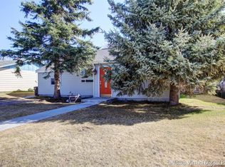 1547 Wintergreen St, Anchorage, AK 99508