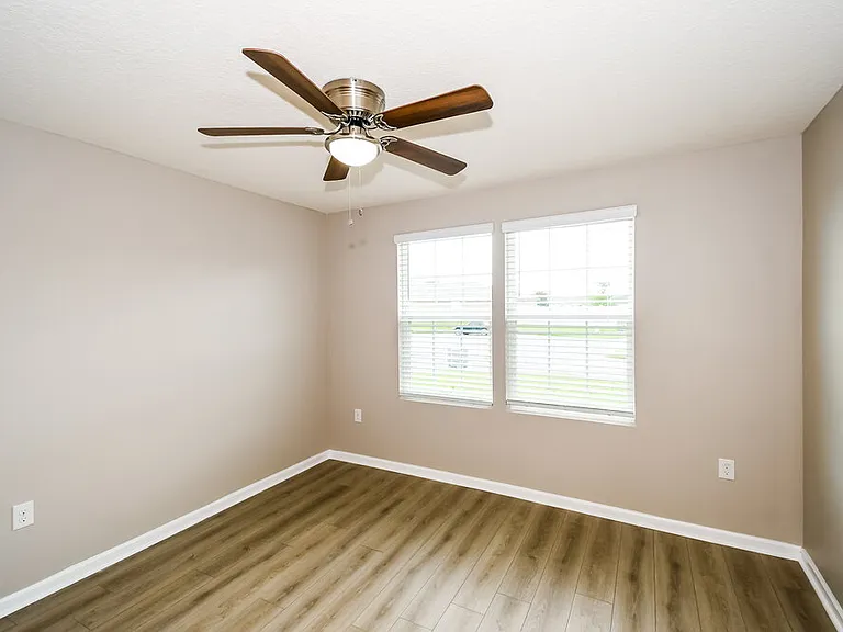 3507 Twin Falls Dr — Photo 13
