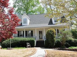 2060 Queensbury Dr, Acworth, GA 30102