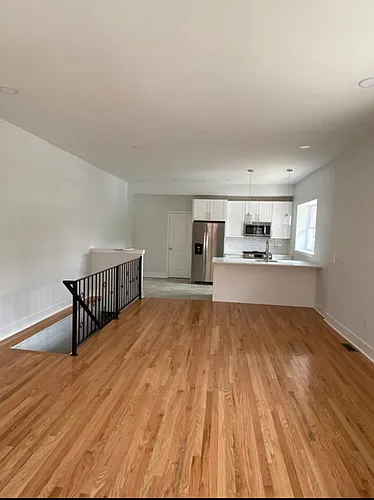 1142 Watkins St #1 Photo 1