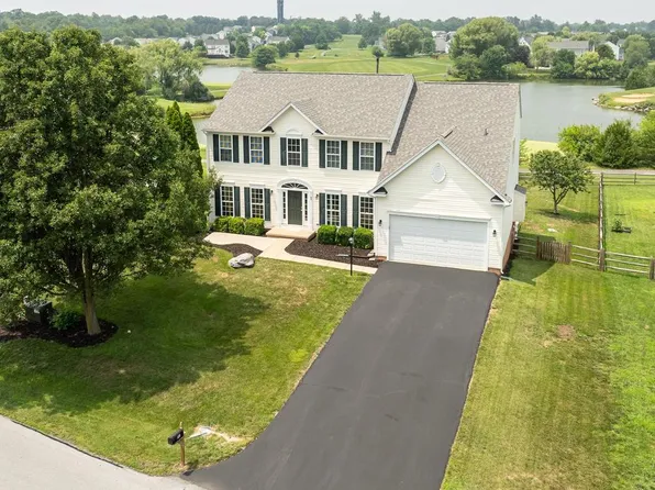 80 Pinehurst Ct, Charles Town, WV 25414
