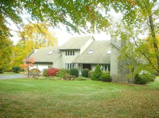 439 Indian Ave, Portsmouth, RI 02871