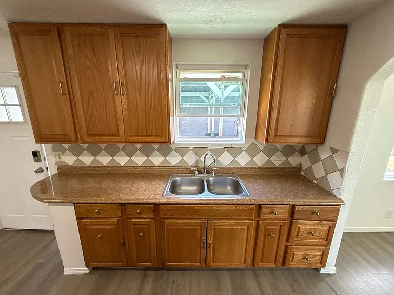 3810 Mahrt Ave SE — Photo 9