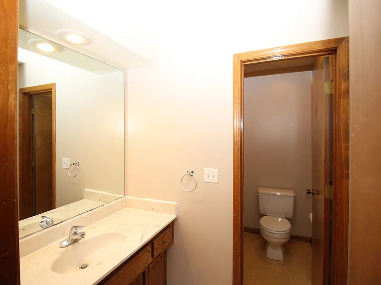 11616 Oakmont St — Photo 16