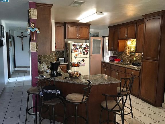 4th image of 579 Lemona St