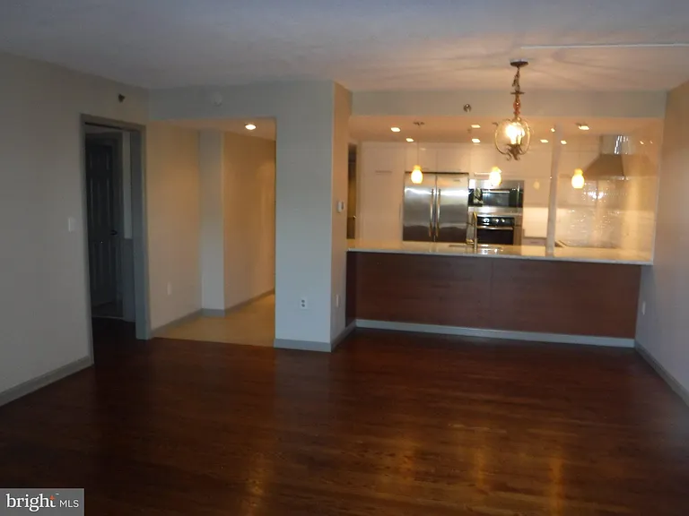 545 E Braddock Rd #101 — Photo 11