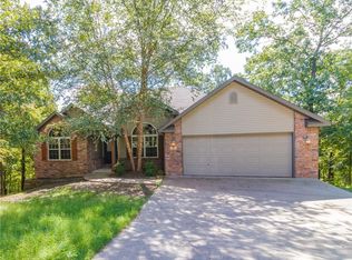 11 Didcot Ln, Bella Vista, AR 72714