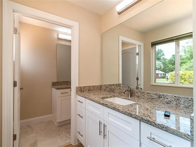 10886 SW 90th Ter — Photo 17