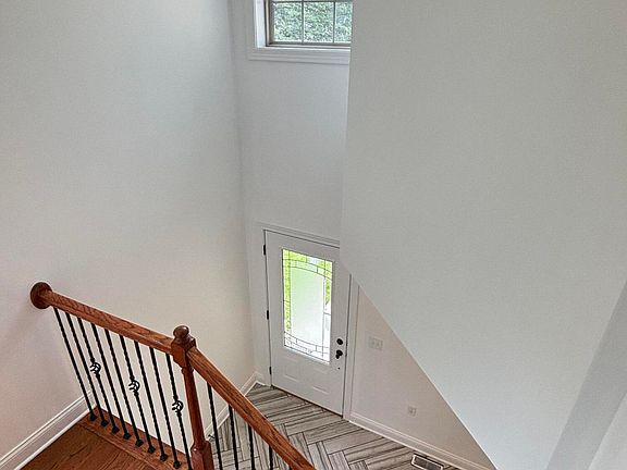 3rd image of 7520 W 140th Pl