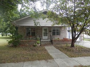 117 Country Club Dr, Holdenville, OK 74848