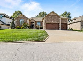 8310 Rolling Hills Drive, Nixa, MO 65714