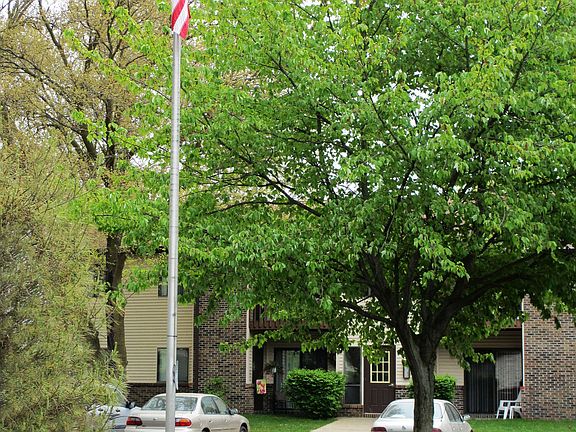 3rd image of 500 Streeter Ave #6085
