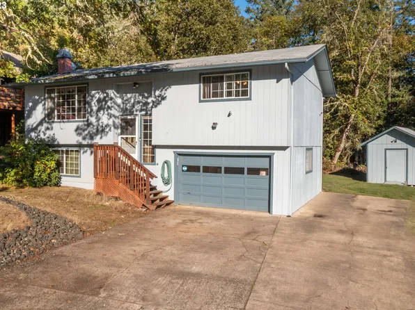 754 Tanglewood St, Sutherlin, OR 97479
