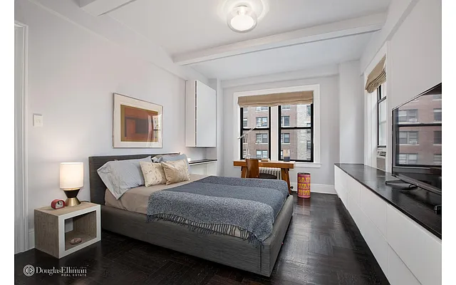 Sold by Douglas Elliman | media 11