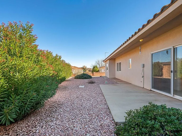 3580 Windmill Dr — Photo 22