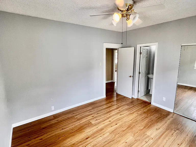 6601 Miramonte Blvd — Photo 8