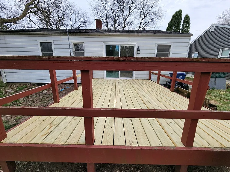 1117 Mohawk Ave — Photo 1