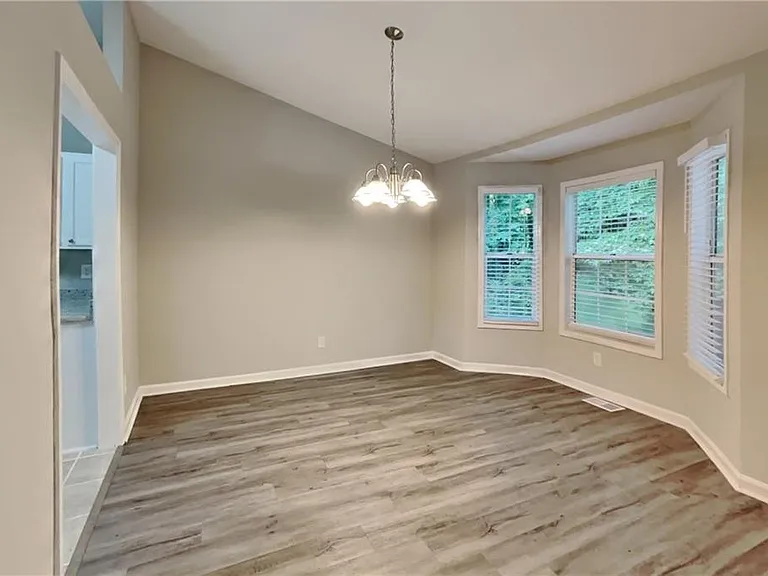 603 Brolley Ct — Photo 5
