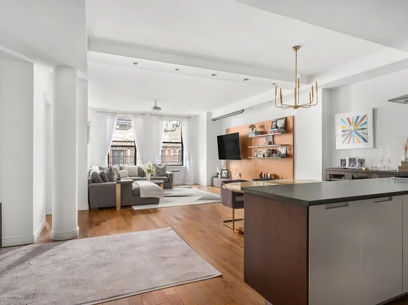 225 5th Ave APT 11A, New York, NY 10010