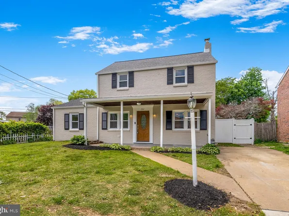 202 James Pl, New Castle, DE 19720