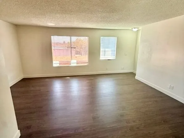 310 W Sheila Ln, Santa Maria, CA