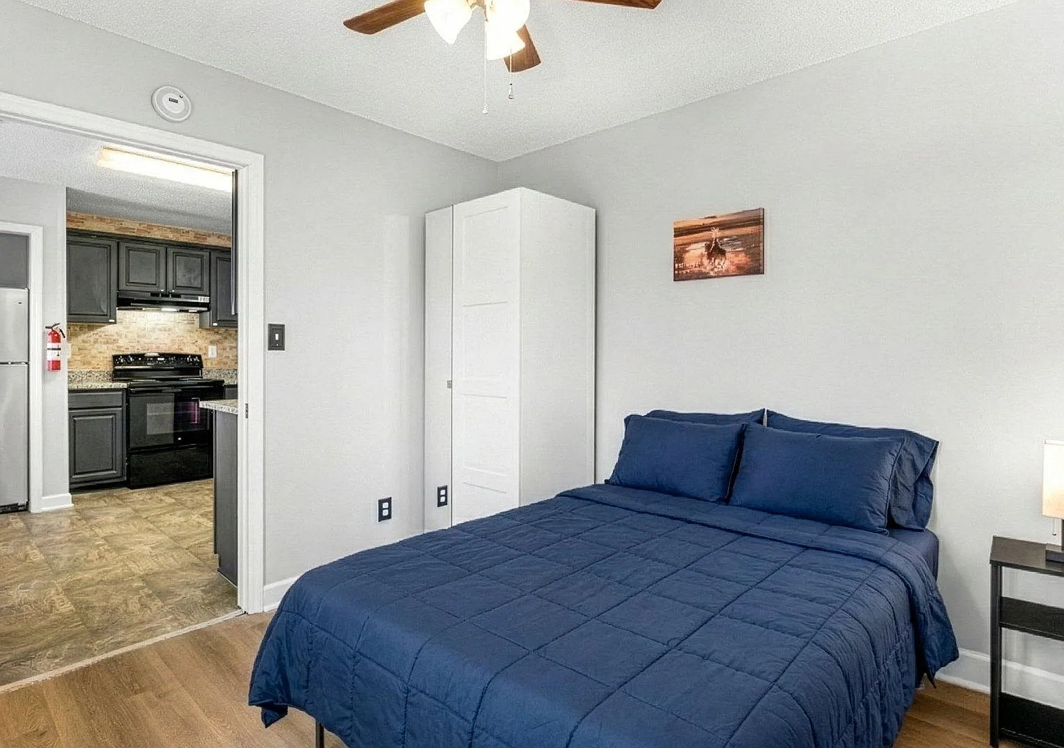 4 bed, 3.0 bath, 1700 sqft, $1,048 — Photo 2