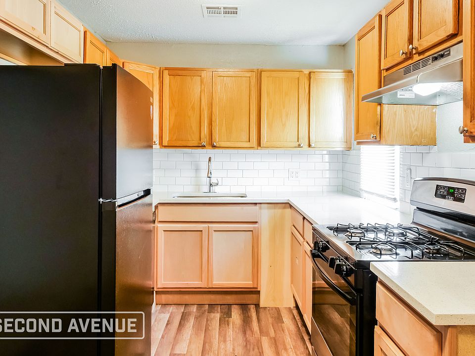 1st image of 4324 SE 39th St
