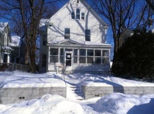 330 Maple St, Saint Paul, MN 55106