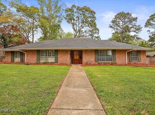 5460 Saratoga Dr, Jackson, MS 39211