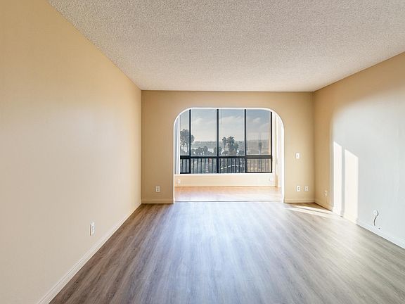 3rd image of 2727 Morena Blvd Unit 201