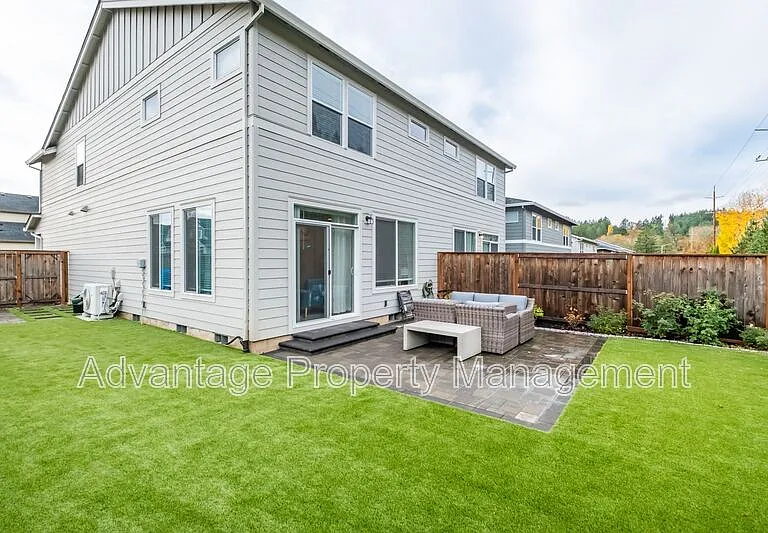 5587 NW Torchcrest Pl — Photo 16