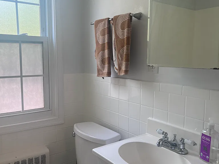 221 Aspen St — Photo 6